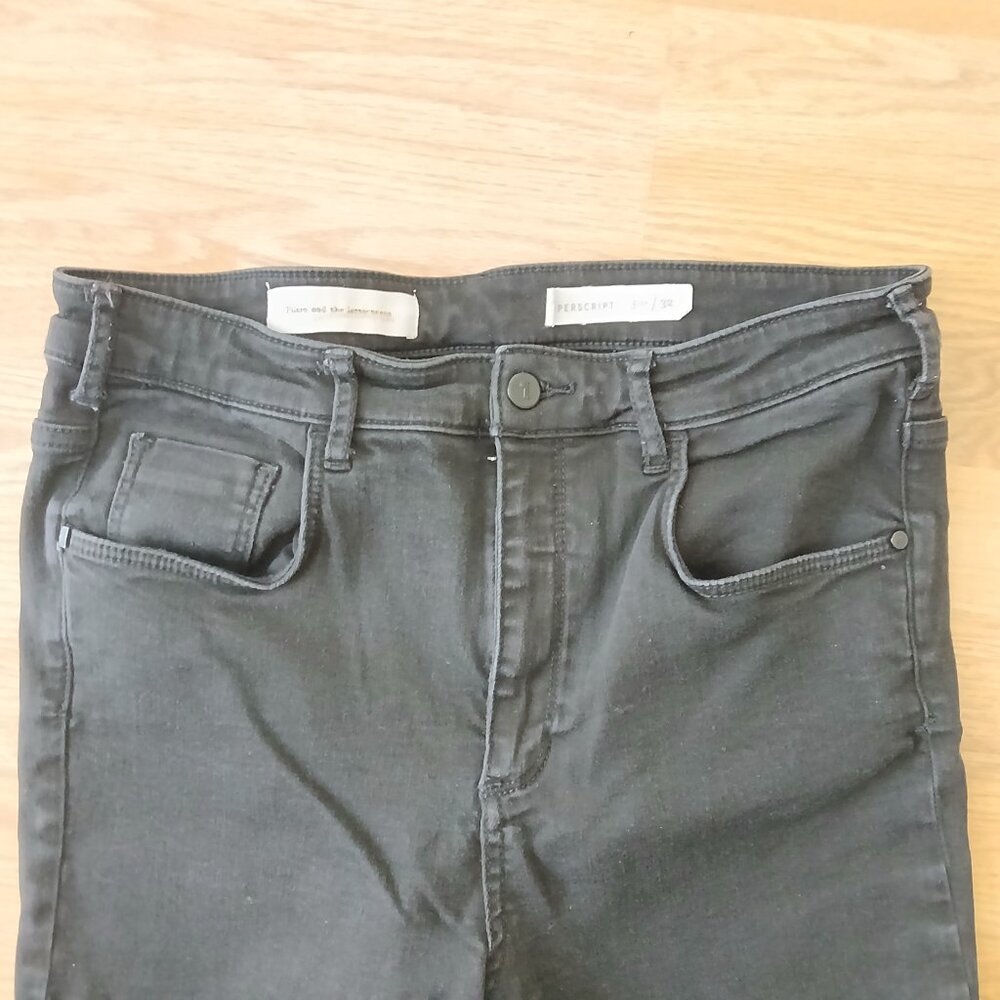 Anthropologie Pilcro Frayed Hem Superscript  Cropped Jeans Black Size 32 - Picture 4 of 8